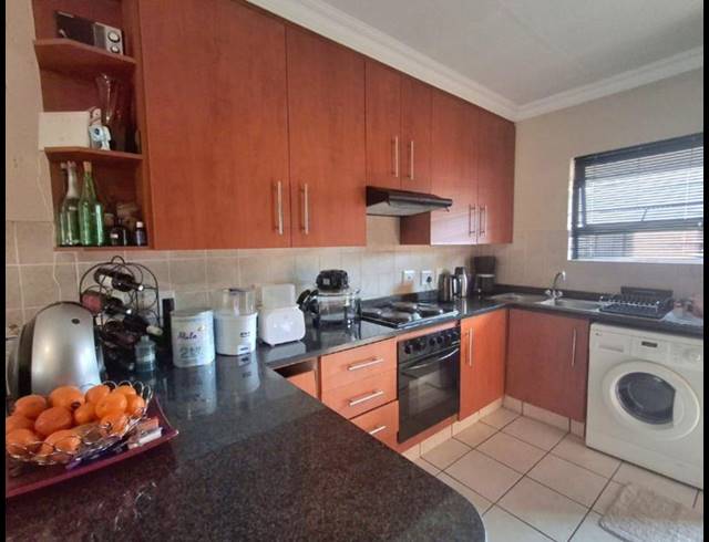 2 BEDROOM PROPERTY TO RENT IN RAVENSWOOD